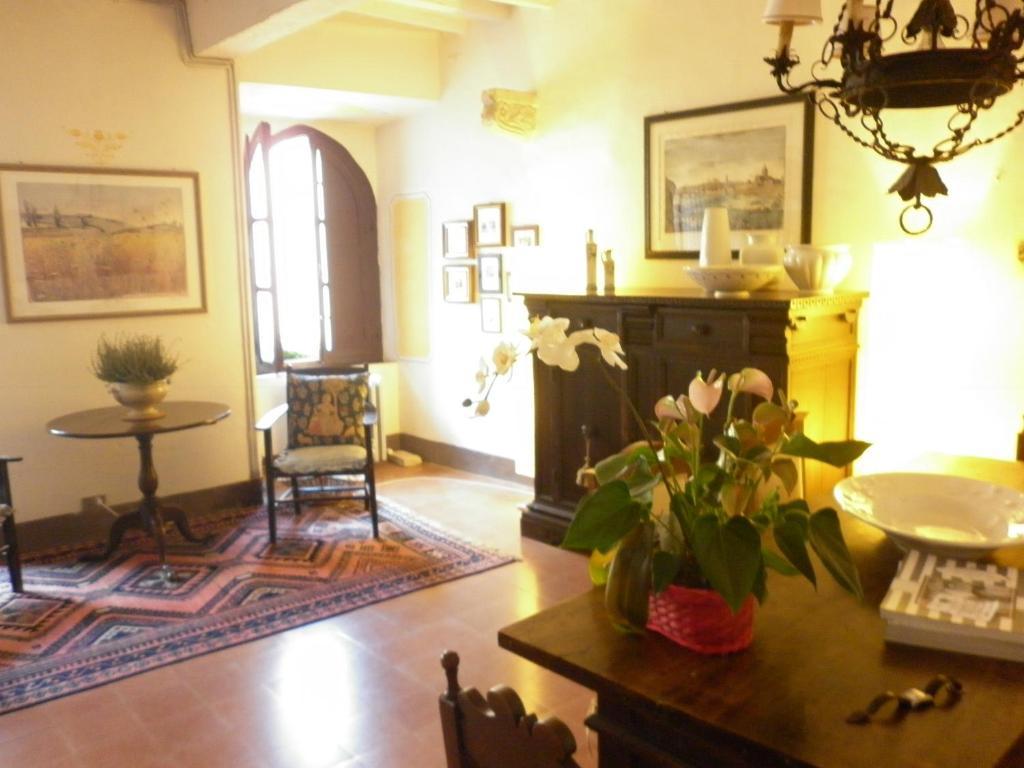 Palazzetto Bentivoglio Villa Sassoferrato ภายนอก รูปภาพ