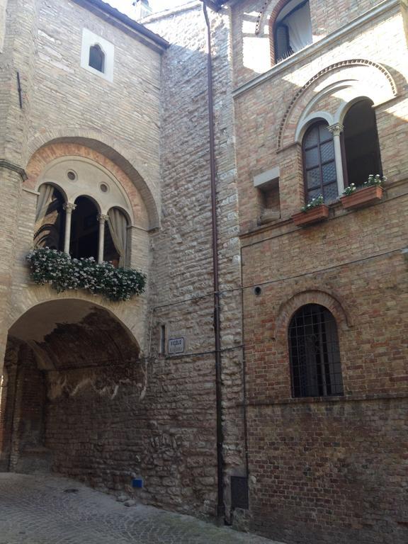Palazzetto Bentivoglio Villa Sassoferrato ภายนอก รูปภาพ
