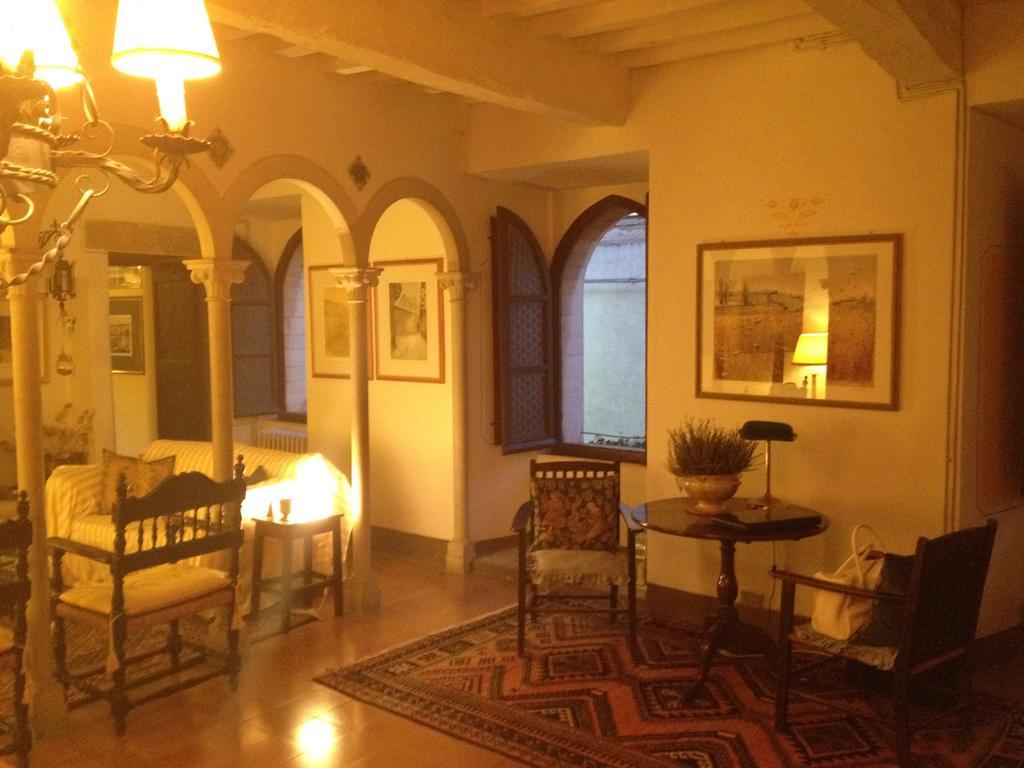 Palazzetto Bentivoglio Villa Sassoferrato ภายนอก รูปภาพ