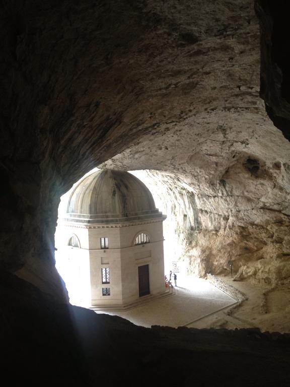 Palazzetto Bentivoglio Villa Sassoferrato ภายนอก รูปภาพ
