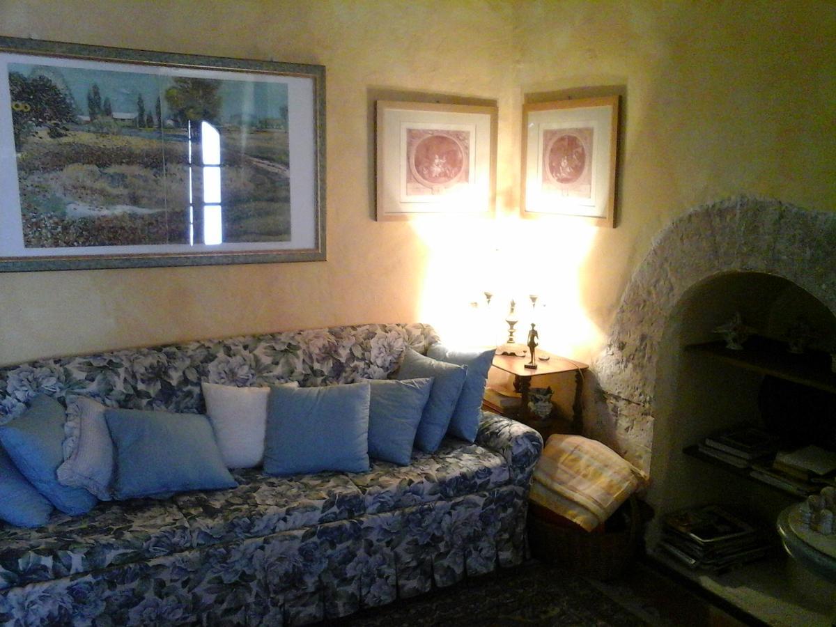 Palazzetto Bentivoglio Villa Sassoferrato ภายนอก รูปภาพ
